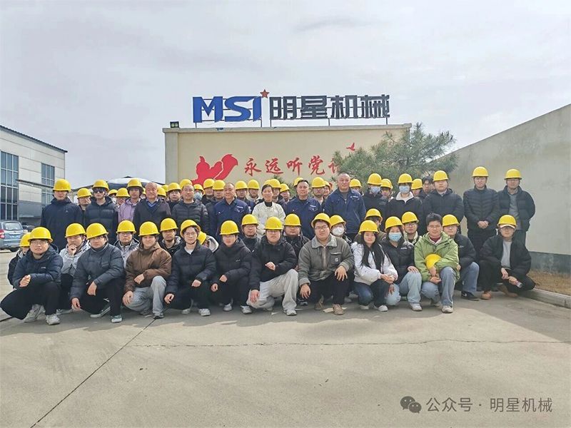 校企聯(lián)動(dòng)促發(fā)展 實(shí)踐育人譜新篇 |河南工學(xué)院焊接**師生蒞臨明星機(jī)械參觀學(xué)習(xí)